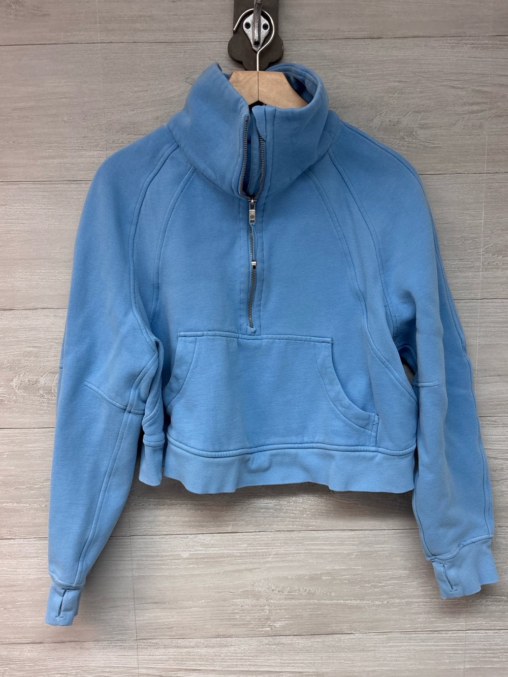 * | Lululemon | 1/4 zip sweatshirt. Size M/L.